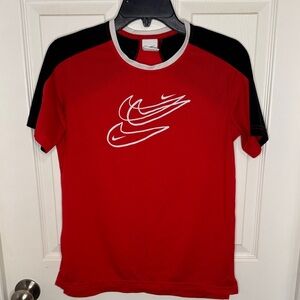 EUC Nike Boys Short Sleeve Tee